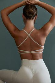 Growth - Scoop Neck Open Back Sports Bra in Grey