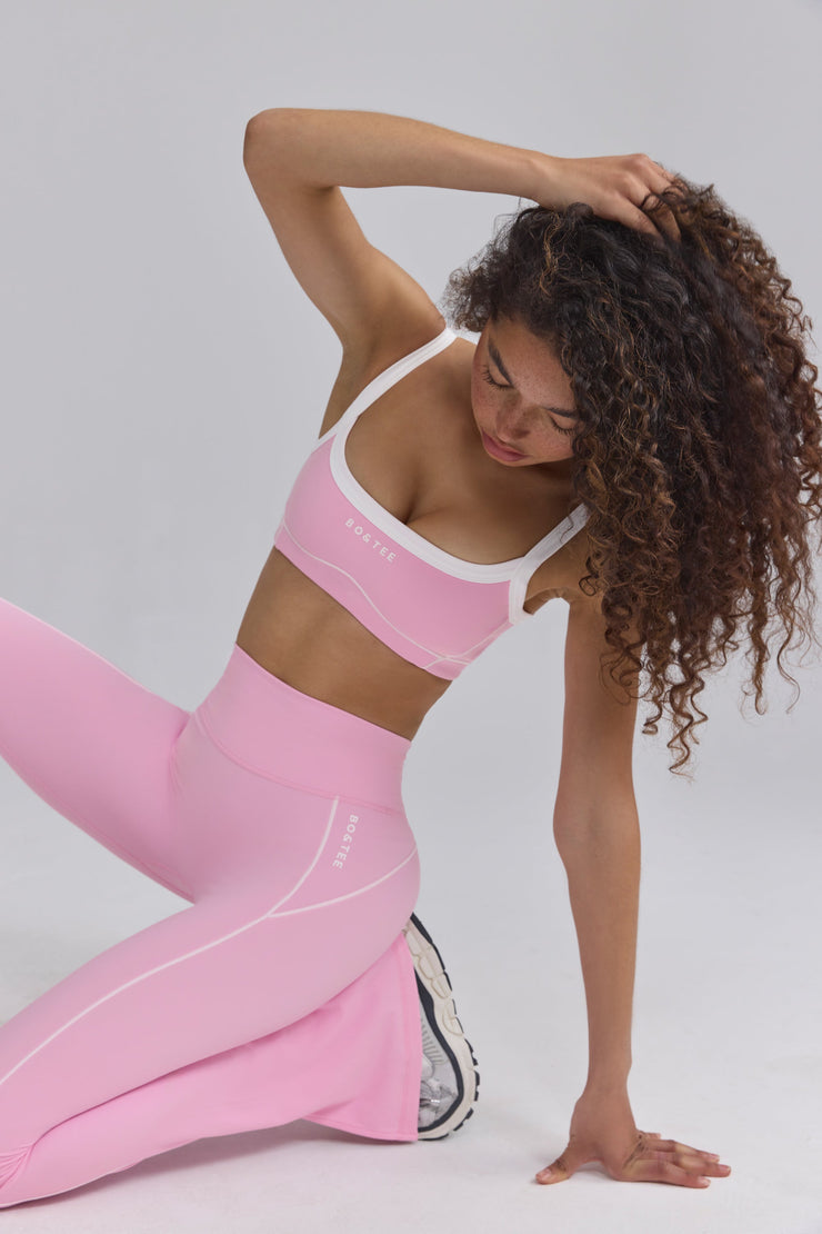 Soft Active Contrast-Trim Sports Bra in Baby Pink